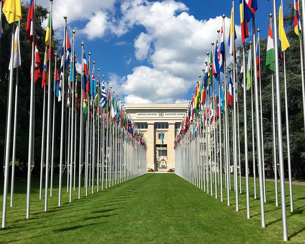 Palais_des_Nations_unies-Geneva-28.jpg